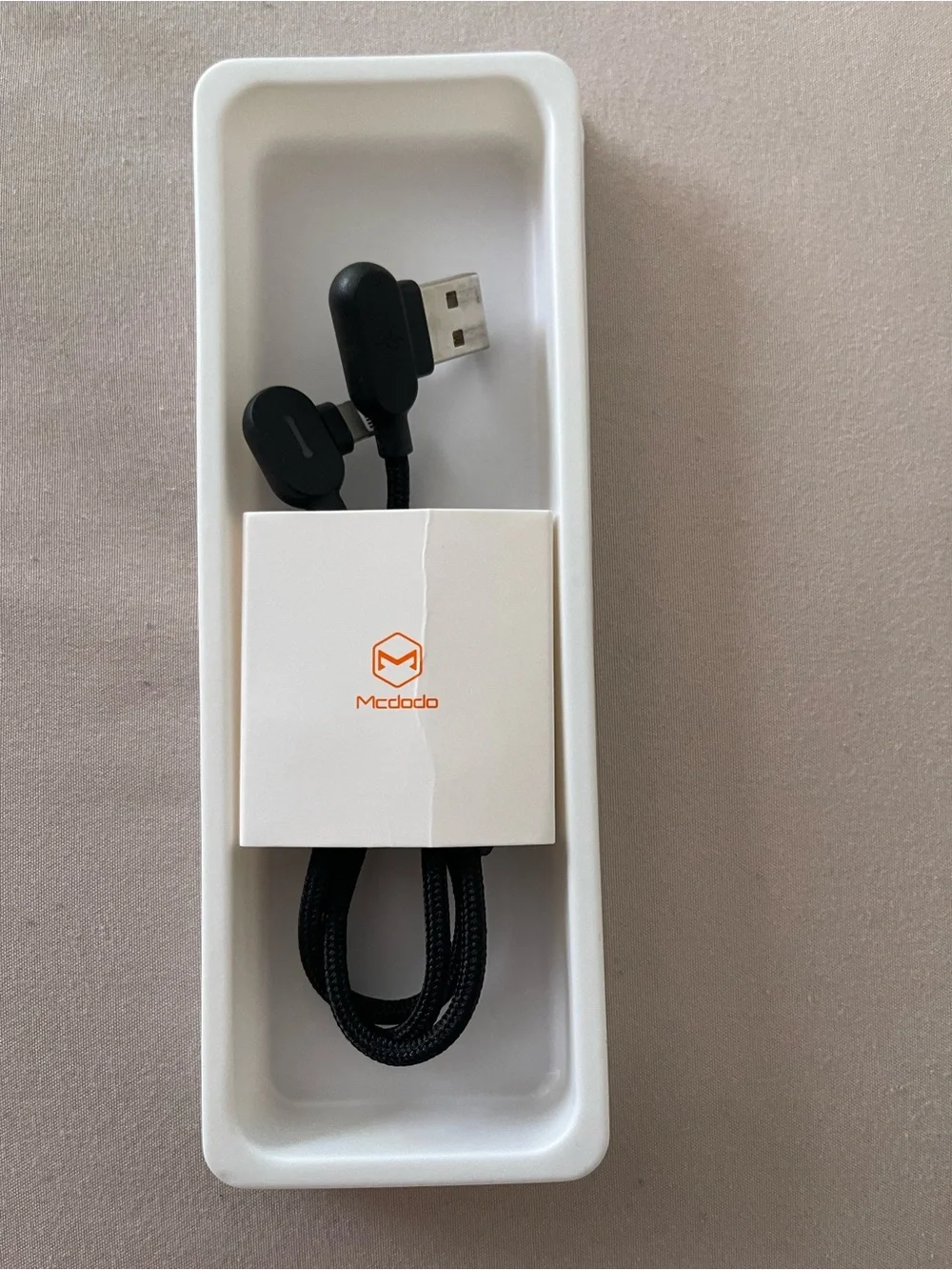 90° Lightning Charging Cable — Black
